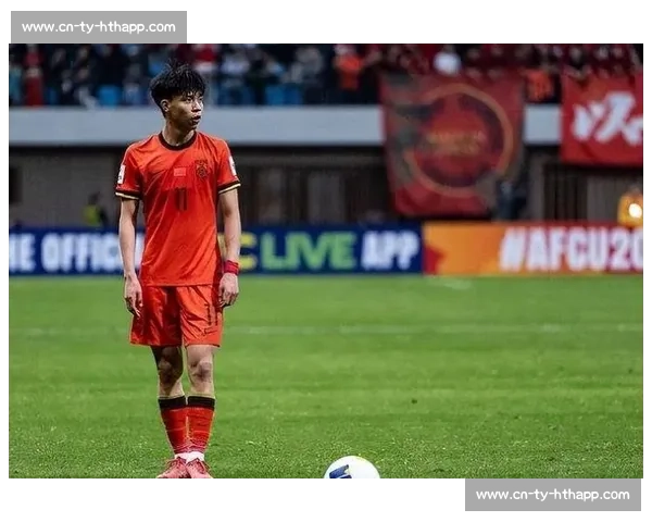 黄希扬点赞国足新星：王钰栋们的未来值得期待