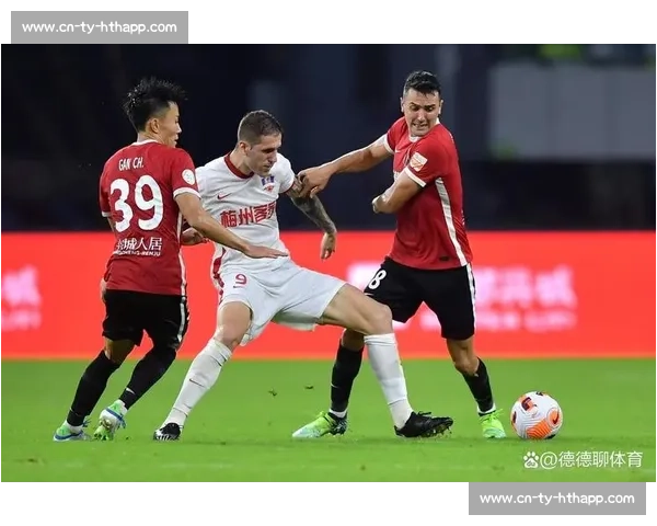 周定洋七连霸领跑！13.2 公里统治跑动榜，武汉三镇双核闪耀